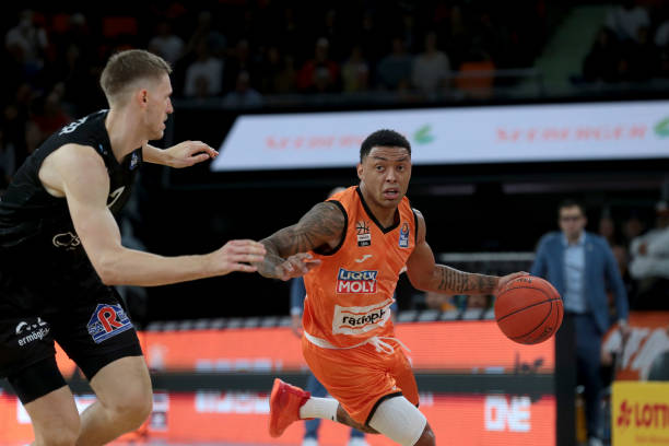 形成独一无 形成独一无